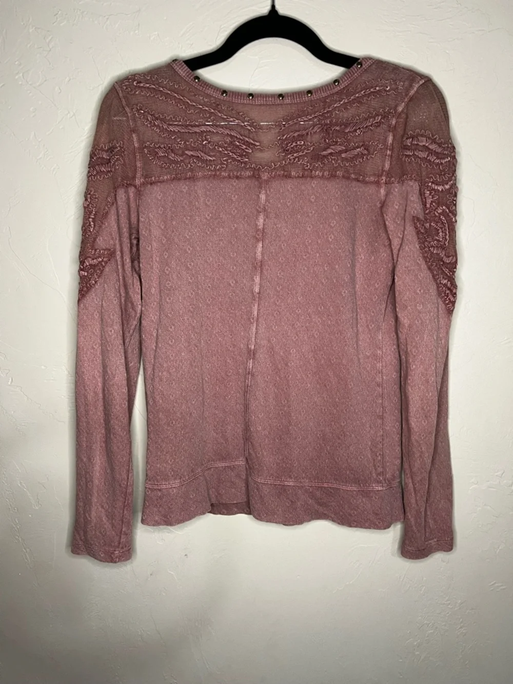 Free People Embellished Embroidered Sheer‎ Lace Boho Mauve Long Sleeve Top
